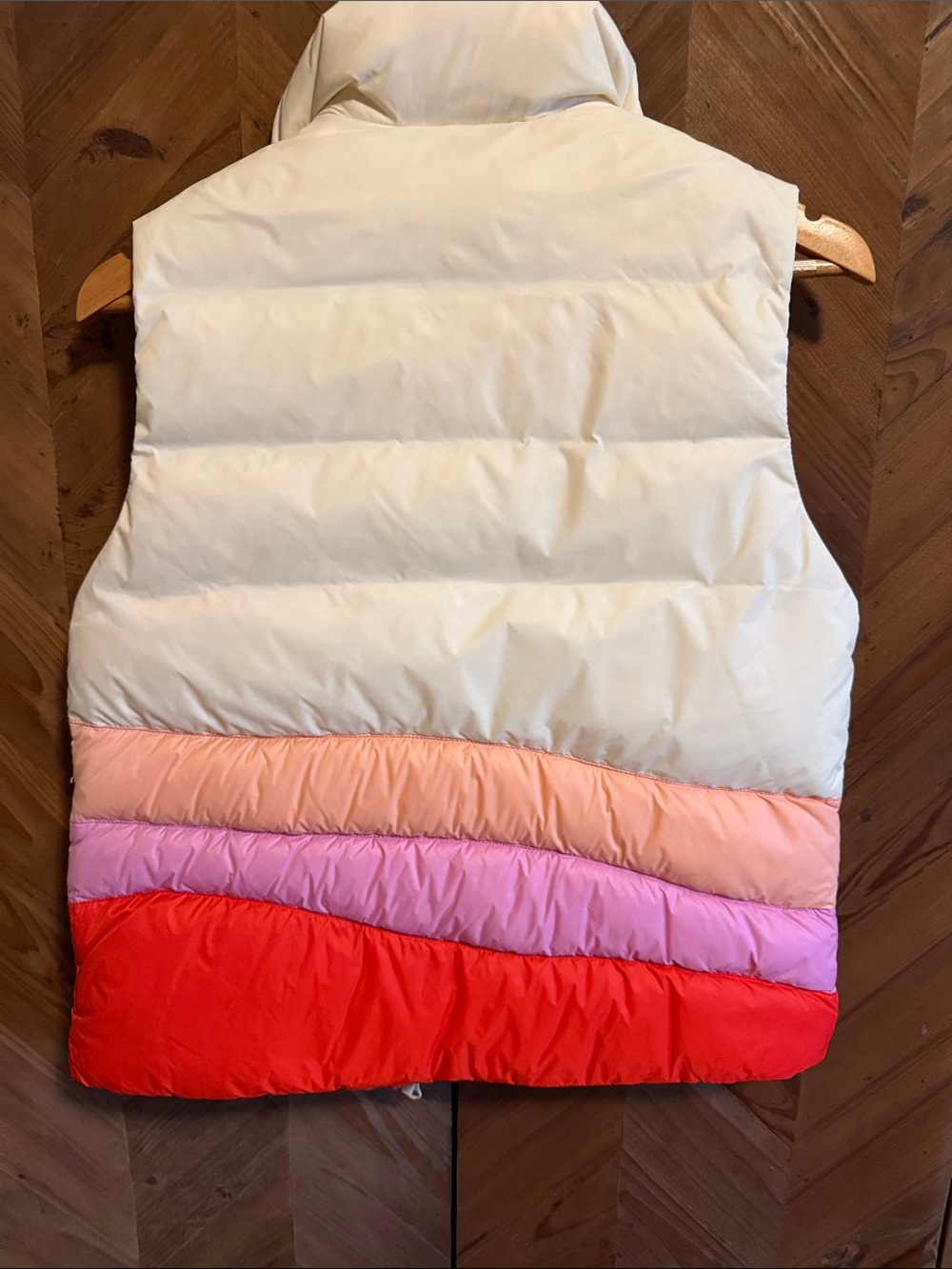 Marine Layer Archive puffy vest - Picture 6 of 9